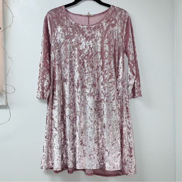 Soft pink velour dress - Picture 2 of 6